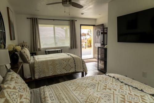 redwood_retreat_ocean_cove_lodge_22