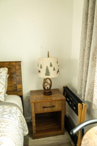 redwood_retreat_ocean_cove_lodge_24