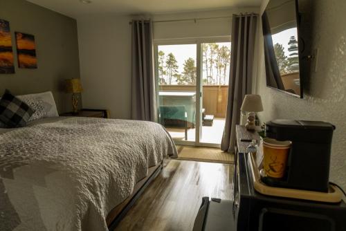 sea_side_room_ocean_cove_lodge_17